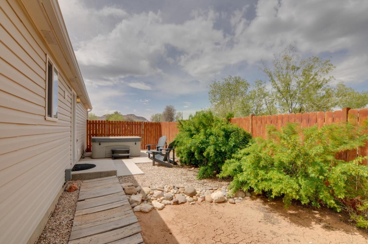 Villa Utah Retreat - Hot Tub, Deck And Near National Parks à Escalante Extérieur photo